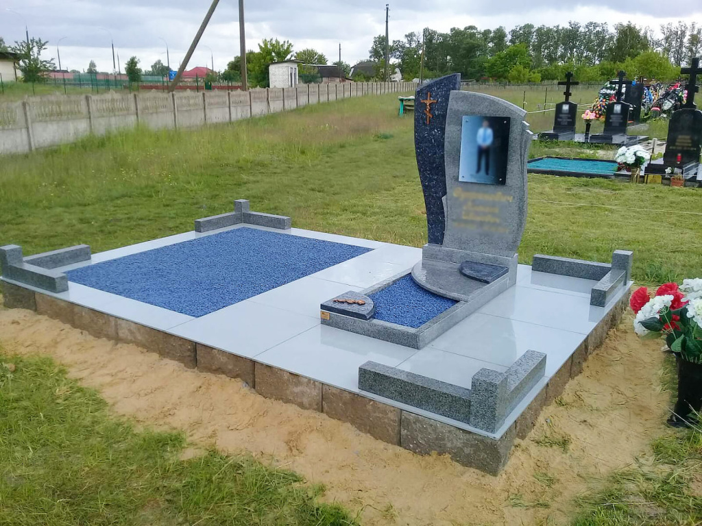 памятник одиночный